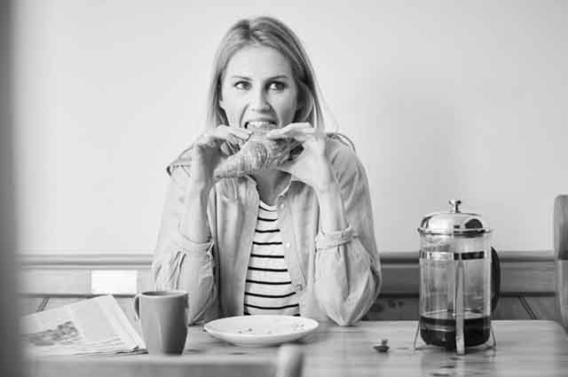 Woman eating carbs and needs to Get Back into Ketosis Quickly